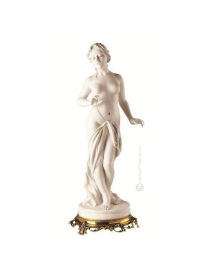 Figura BAÑADOR Figura de porcelana Capodimonte hecha a mano en Italia