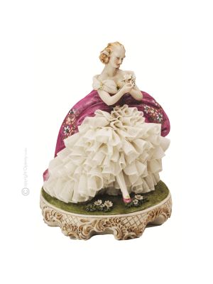 ME AMA NO ME AMA Estatuilla de figura de porcelana Capodimonte hecha a mano en Italia