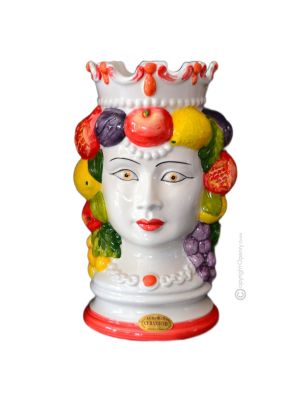 CABEZA MARRÓN FEMENINA Maceta y decoración artística de mesa en cerámica.