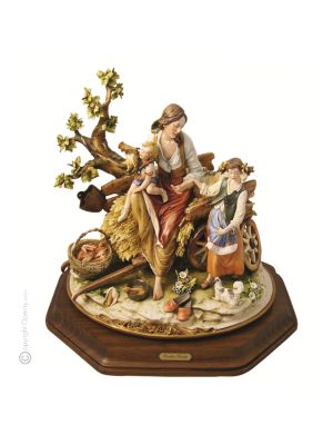 UN DÍA EN LA GRANJA Figura de porcelana Capodimonte hecha a mano Made in Italy