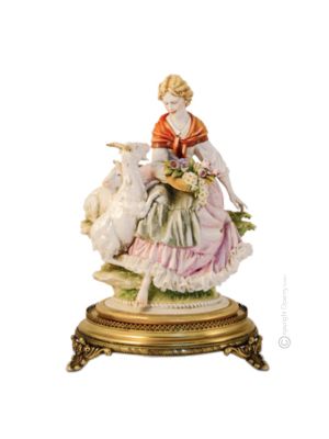 UN ENCUENTRO EN LA CIUDAD Figura de porcelana Capodimonte hecha a mano Made in Italy