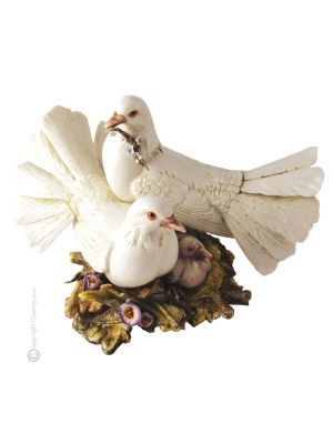 PAREJA DE PALOMAS Figura de porcelana Capodimonte, artesanía Made in Italy