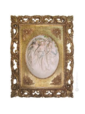 LAS TRES GRACIAS Cuadro en bajorrelieve en porcelana de Capodimonte hecho a mano Made in Italy