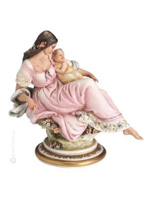 MADRE CON BEBÉ Estatuilla de figura de porcelana Capodimonte hecha a mano en Italia