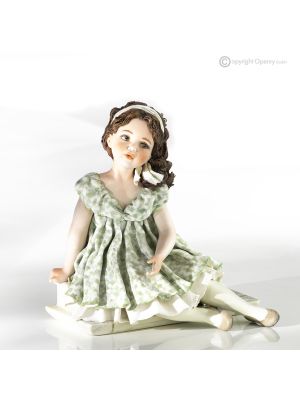 FEDERICA - Estatuilla de Capodimonte, una obra maestra de porcelana artesanal.