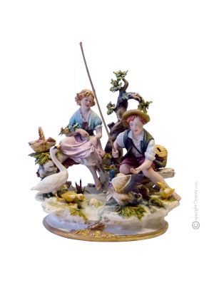 NIÑOS PESCANDO EN EL ESTANQUE Figura de porcelana Capodimonte, artesanía Made in Italy