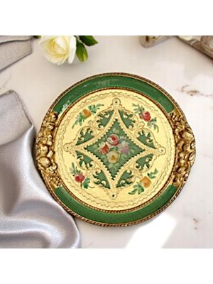 Bandeja de madera con detalles en pan de oro de 24K, inspirada en el arte histórico florentino.