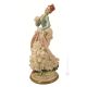 WALKING LADY Estatua figura de porcelana Capodimonte hecha a mano en Italia