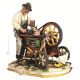 AFILADOR DE CUCHILLOS Figura de porcelana Capodimonte hecha a mano Made in Italy