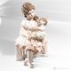LUNA BIMBO Capodimonte romántica madre con niño, elegancia italiana atemporal.